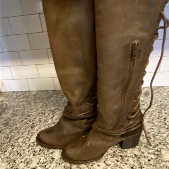 **SOLD**Freebird leather coal boots lace up - Picture 3 of 12